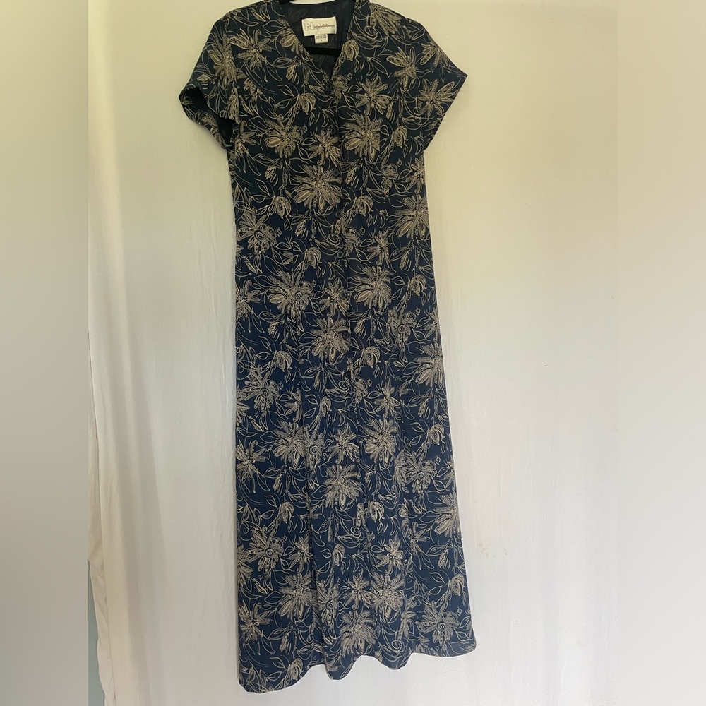Button down dress OR a short sleeve jacket